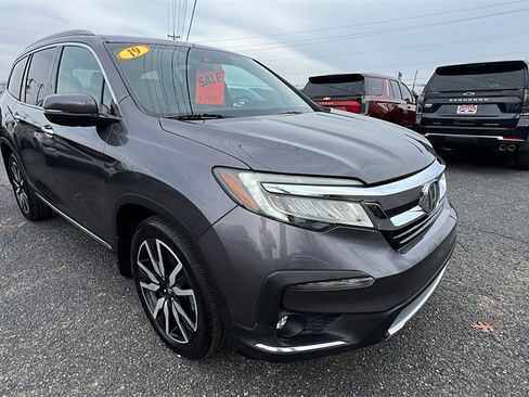 Used 2019 Honda Pilot Elite image 3