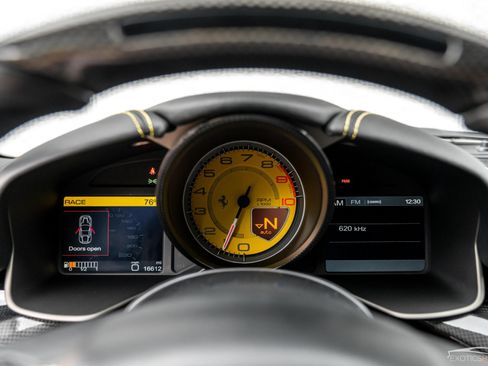 Used 2014 Ferrari F12 Berlinetta RWD image 48