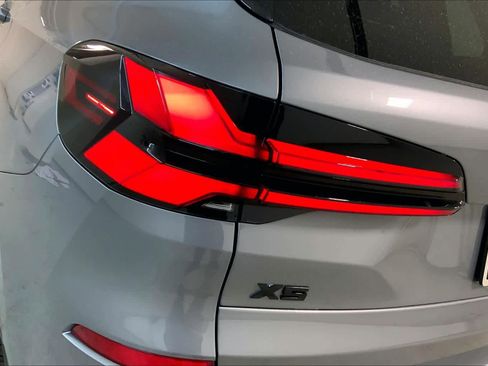 New 2026 BMW X5 M60i w/ Executive Package image 14