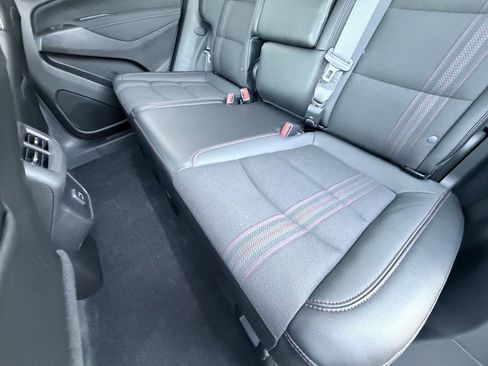 Used 2022 Chevrolet Equinox RS w/ LPO, Floor Liner Package image 27