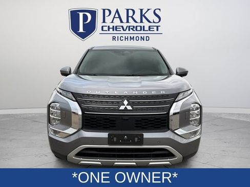 Used 2023 Mitsubishi Outlander SE AWD/4WD image 2