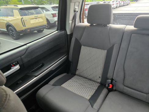 Used 2016 Toyota Tundra SR5 w/ SR5 Upgrade Package RWD image 12
