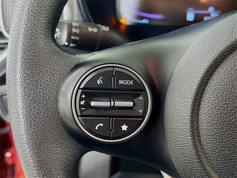 Used 2023 Kia Soul LX w/ LX Technology Package image 13