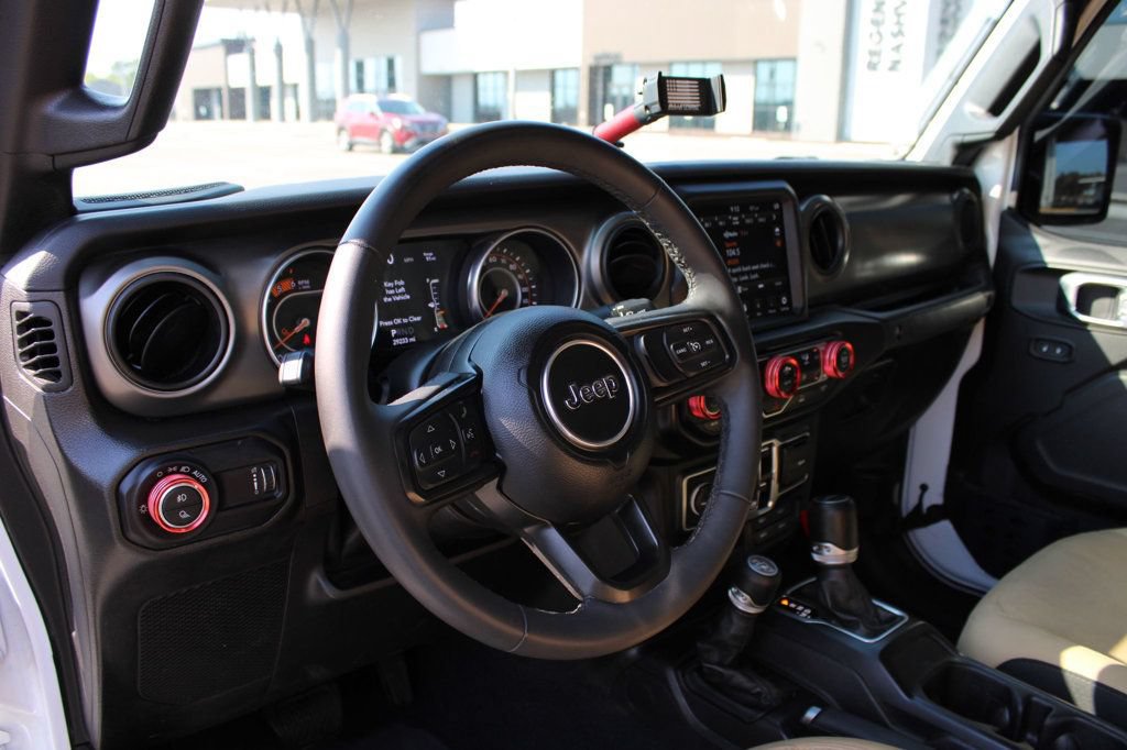 Used 2023 Jeep Gladiator Sport AWD/4WD image 11