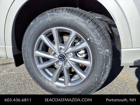 New 2025 MAZDA CX-5 AWD 2.5 S w/ Select Package image 3