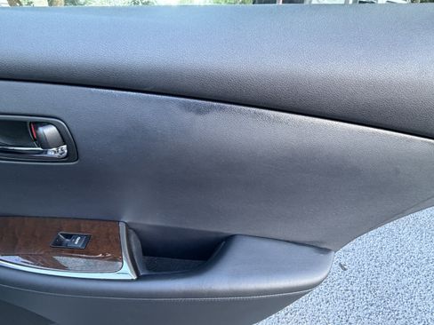Used 2011 Lexus ES 350 FWD image 38