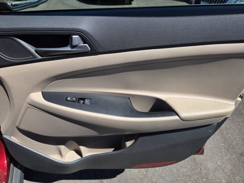 Used 2016 Hyundai Tucson SE FWD image 14