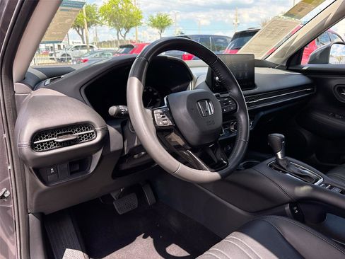 Certified 2024 Honda HR-V EX-L image 10