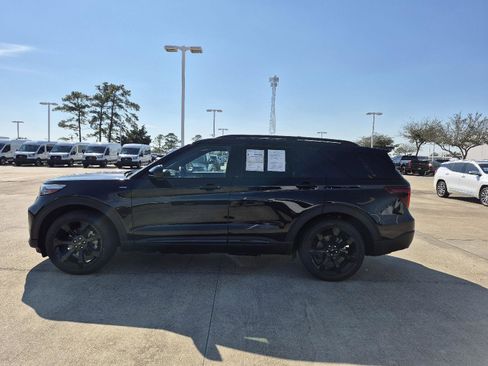 Certified 2024 Ford Explorer ST-Line w/ Class IV Trailer Tow Package image 2