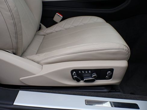 Used 2022 Bentley Continental GT image 12