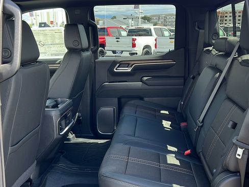 New 2026 Chevrolet Silverado 1500 High Country AWD/4WD image 16