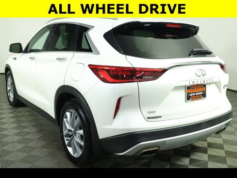 Used 2021 INFINITI QX50 Luxe w/ Cargo Package image 4