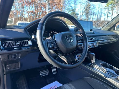 Used 2023 Honda Civic Sport image 6