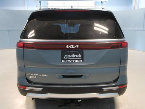 Used 2022 Kia Carnival SX Prestige FWD image 37