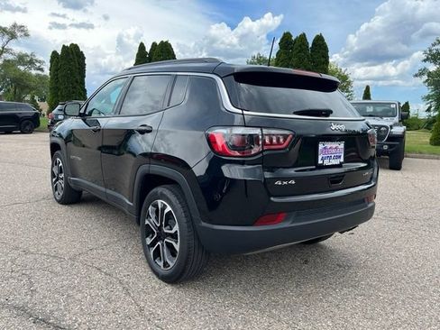Used 2022 Jeep Compass Limited AWD/4WD image 3