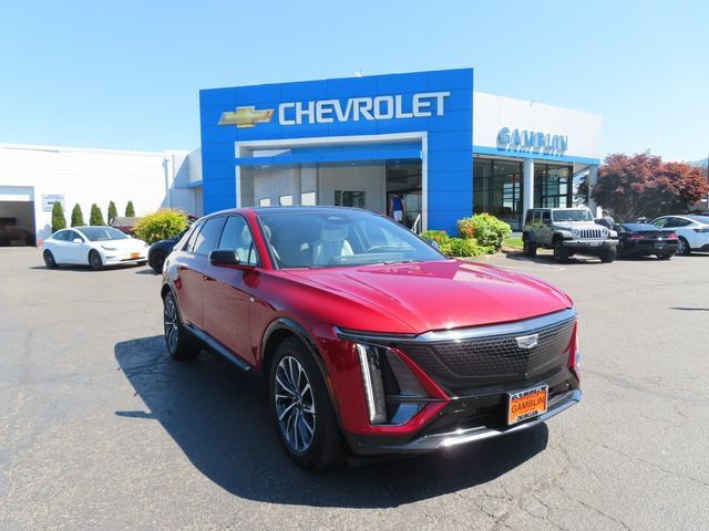 Used 2024 Cadillac Lyriq Sport w/ LPO, Floor Liner Package AWD/4WD image 48