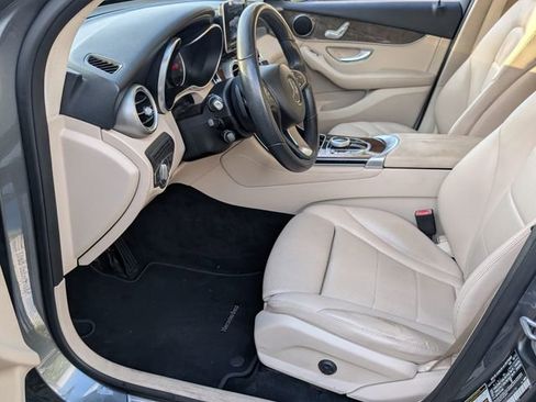 Used 2018 Mercedes-Benz GLC 300 image 10