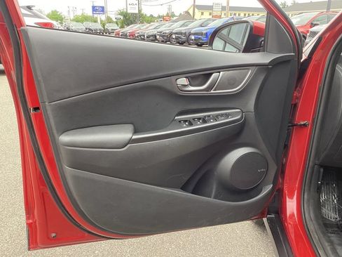 Used 2021 Hyundai Kona Ultimate FWD image 10