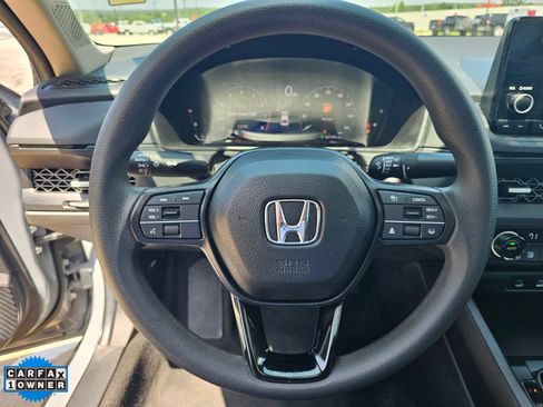 Used 2025 Honda Accord SE image 16