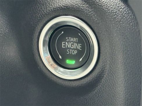 Used 2026 Chevrolet Silverado 1500 W/T image 22