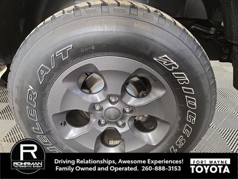 Used 2017 Jeep Wrangler Unlimited Freedom Edition image 12