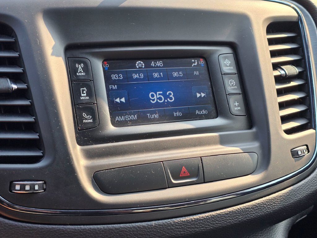 Used 2015 Chrysler 200 S w/ Comfort Group FWD image 20