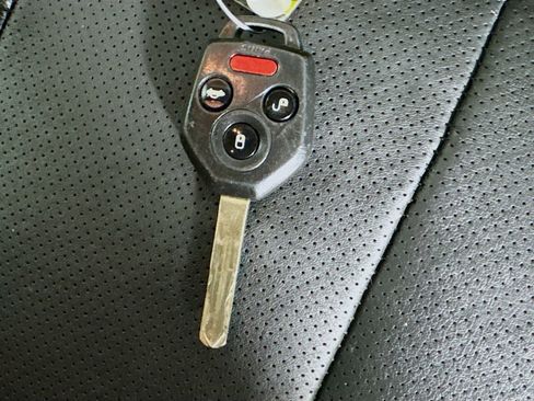 Used 2011 Subaru Outback 2.5i Limited image 36