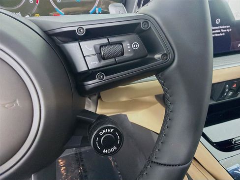 New 2026 Porsche Cayenne S image 14