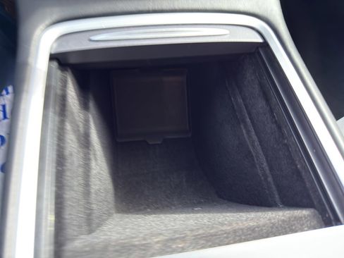 Used 2021 Tesla Model 3 Performance image 9