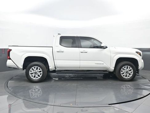 Used 2024 Toyota Tacoma SR5 image 2