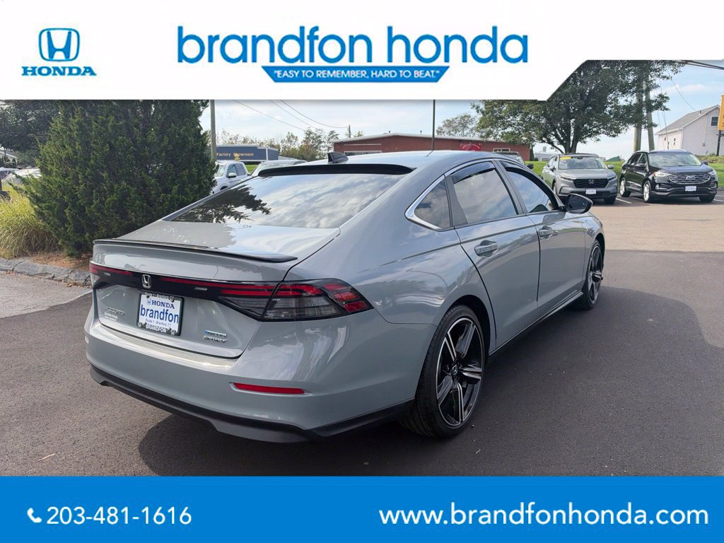 Used 2025 Honda Accord Sport image 6