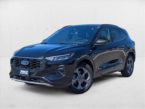 Used 2024 Ford Escape ST-Line image 2