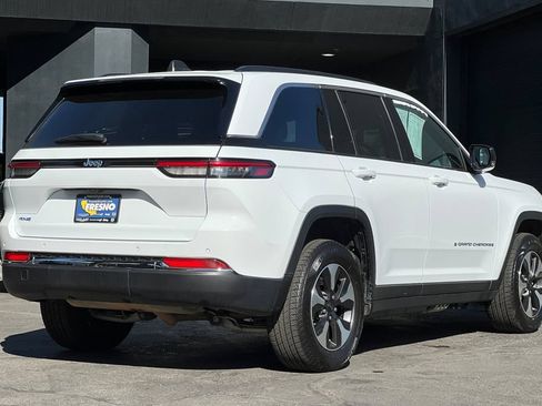 Used 2024 Jeep Grand Cherokee Limited 4xe AWD/4WD image 4