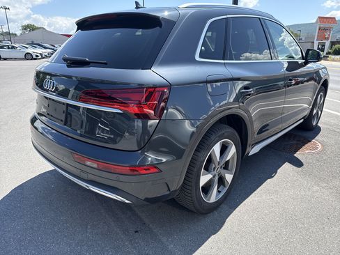 Used 2023 Audi Q5 2.0T Premium w/ Convenience Package AWD/4WD image 3