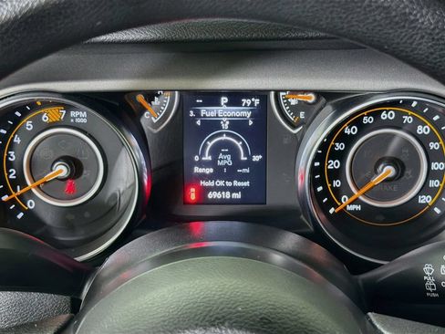 Used 2023 Jeep Wrangler Unlimited Sport AWD/4WD image 16