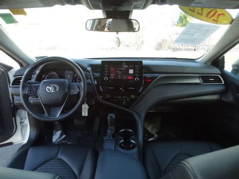 Certified 2022 Toyota Camry SE image 22