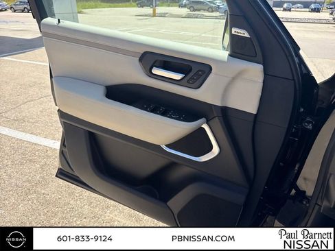 New 2025 Nissan Armada Platinum Reserve image 21