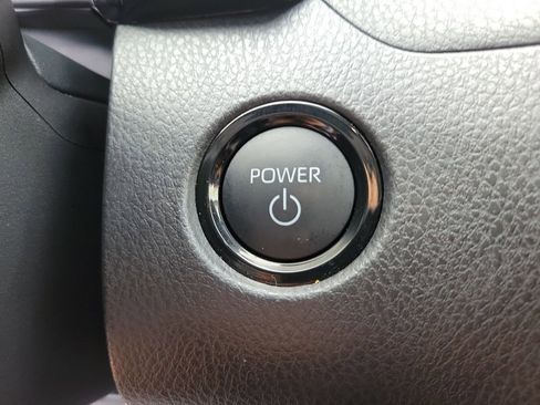 Used 2025 Toyota Camry LE image 27