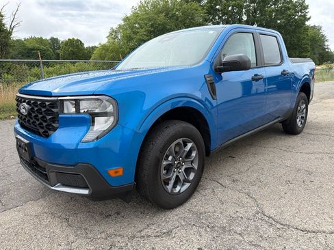 Used 2025 Ford Maverick XLT w/ Equipment Group 302A AWD/4WD image 6