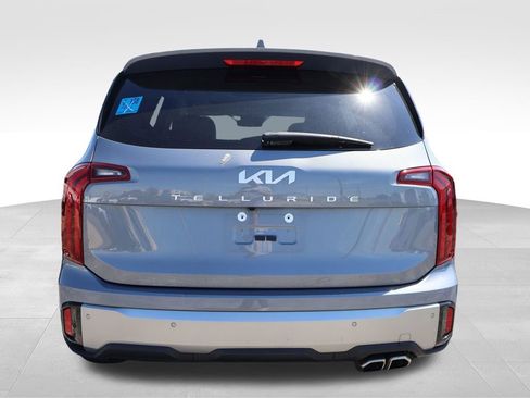 Used 2025 Kia Telluride S image 9