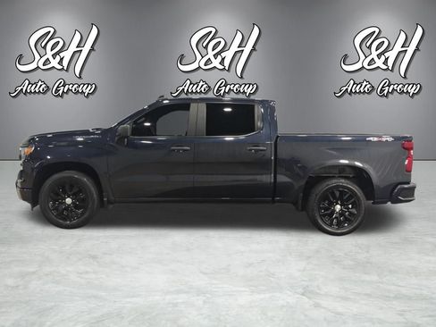 Used 2023 Chevrolet Silverado 1500 Custom AWD/4WD image 16