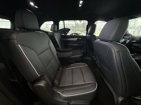 Used 2026 Buick Enclave Preferred FWD image 27