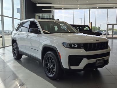 New 2026 Jeep Grand Cherokee Altitude