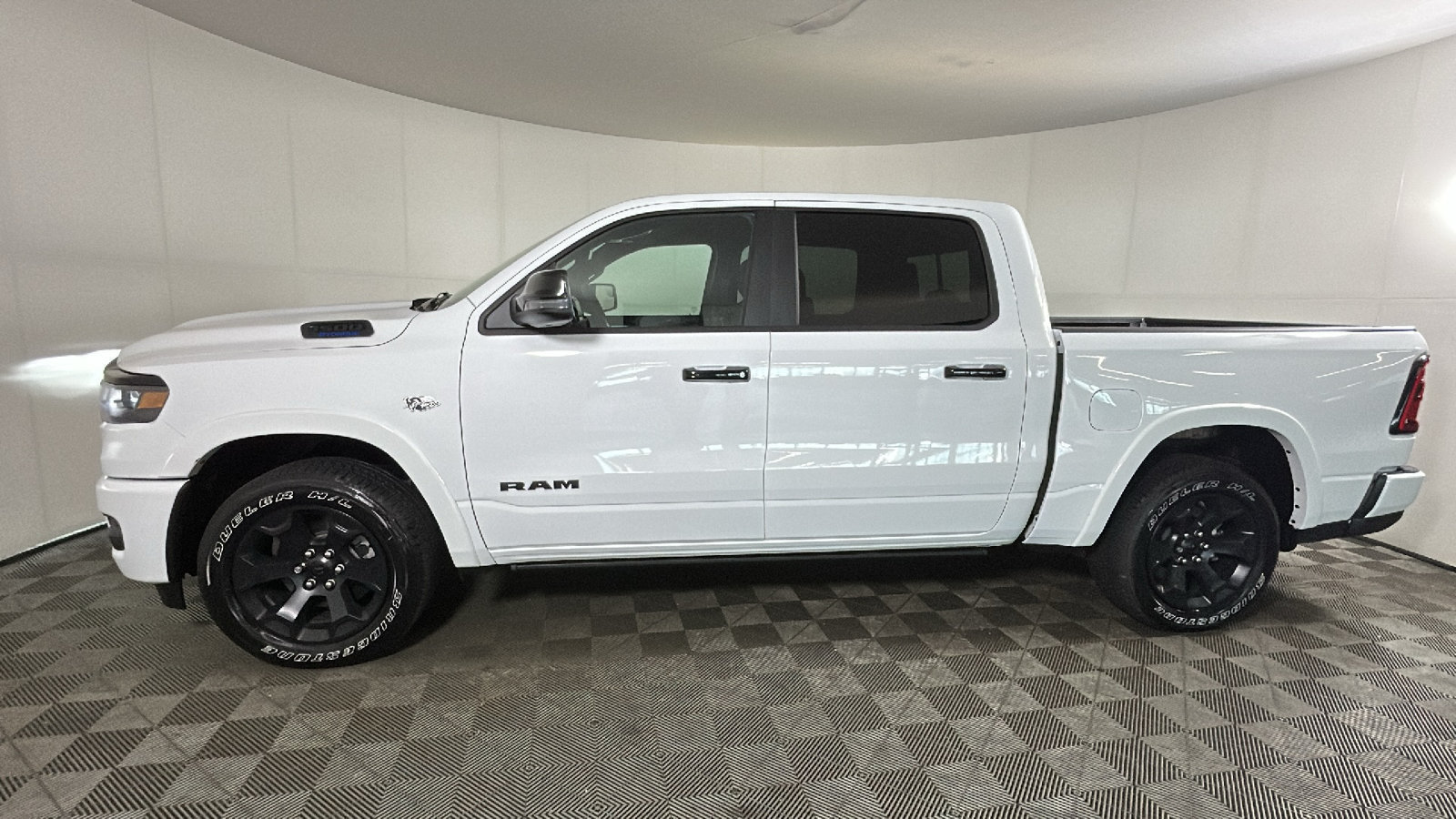Used 2026 RAM 1500 Big Horn AWD/4WD image 7