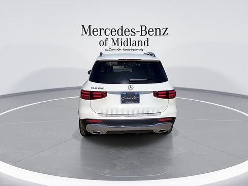 New 2025 Mercedes-Benz GLB 250 image 7