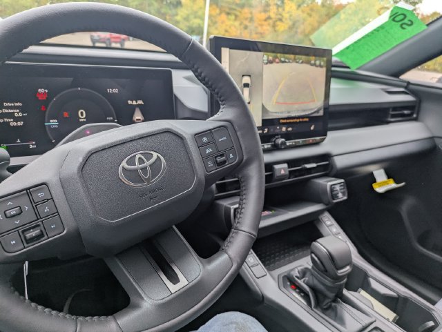 New 2026 Toyota RAV4 XSE AWD/4WD image 28
