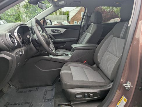 Used 2023 Chevrolet Blazer LT AWD/4WD image 25