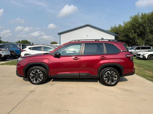 Certified 2025 Subaru Forester Premium w/ Convenience Package #1 AWD/4WD image 3