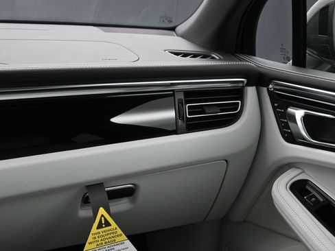 New 2026 Porsche Macan Turbo image 22