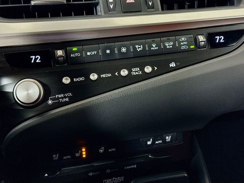 Used 2021 Lexus ES 350 F Sport image 16